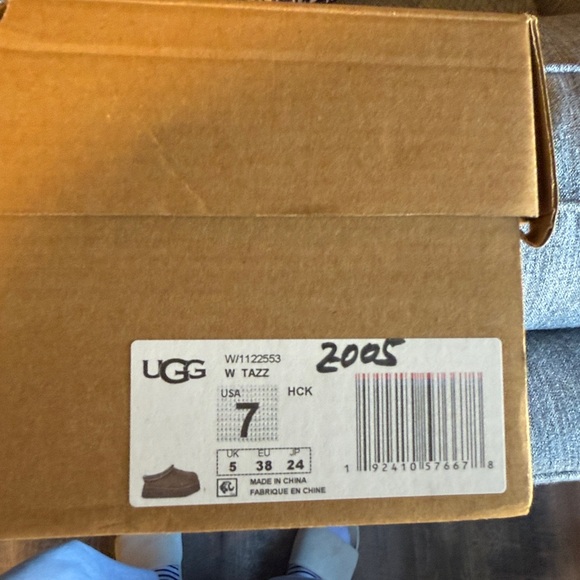 Brand-New Ugg Tazz Slippers in Hickory - size 7 - Picture 11 of 11